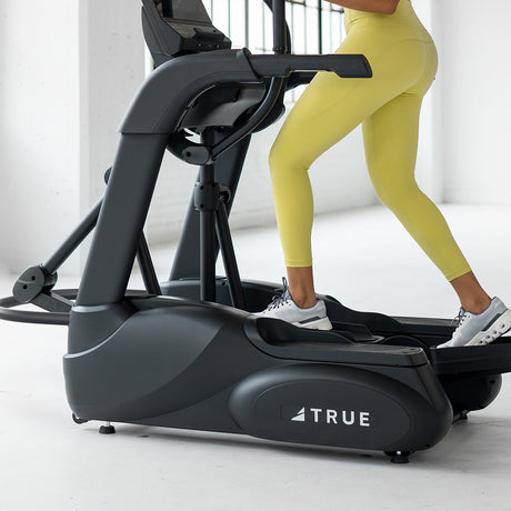 TRUE Gravity Elliptical foot pedals and moving arms