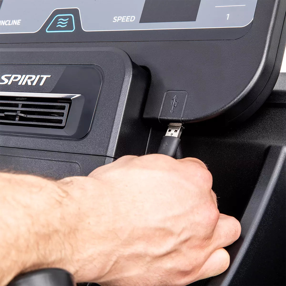Spirit CT800 Treadmill - Final Stock Spirit Treadmill; Residentail Commercial Frame over 350lbs usb_2_jpg_33938325-2766-4def-bab3-57c2a1f8a0a9